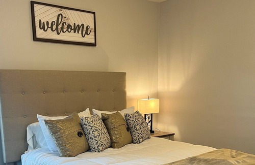 Jackson House | 4 bedroom gorgeous American classic