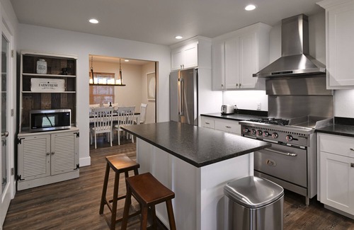 Johnson City House | 4-bedroom home 2 blocks from downtown