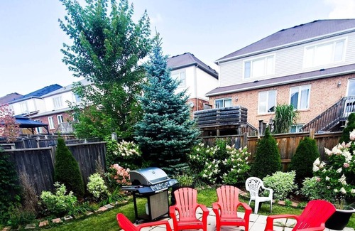 Durham Region House | 4 Bedroom Home Away From Home - 5 mins from Shopping, Activities, & Attractions