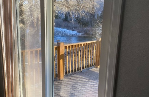 Dubois House | 4-bedroom Home - Patio Overlooking the Wind River