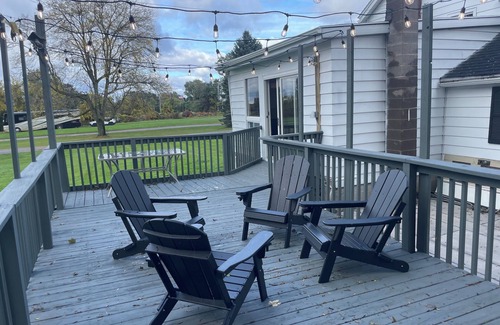 Avon House | 4-bedroom house in enjoyable Avon with WiFi, AC