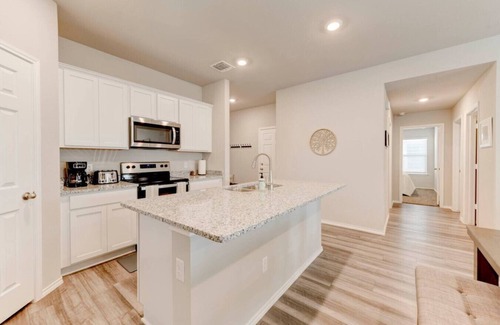 Temple House | 4 Bedroom House In Temple with 4 Beds