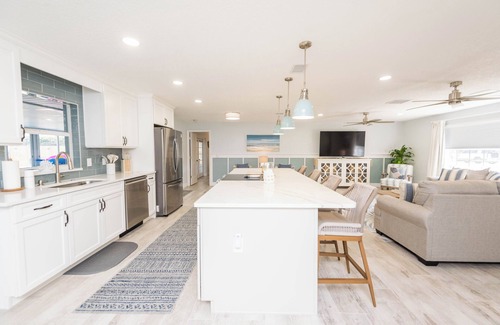 Melbourne Beach House | 4-bedroom house in Melbourne Beach w/heated pool and only steps to the beach