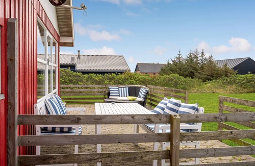 Harboore House | 4 bedroom lovely home in Harboøre