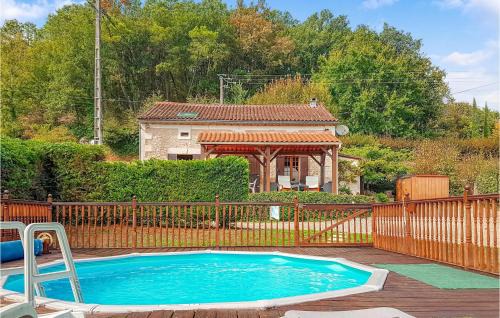 Douzillac House | 4 Bedroom Lovely Home In Douzillac