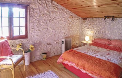Douzillac House | 4 Bedroom Lovely Home In Douzillac