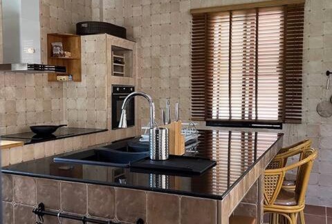 Mae Nam Villa | 4 Bedroom Luxury 5 Star Sea View Villa Palms SDV190