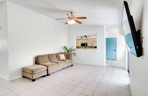 Orlando House | 4-bedroom newly updated ranch-style home with huge backyard in fantastic Orlando