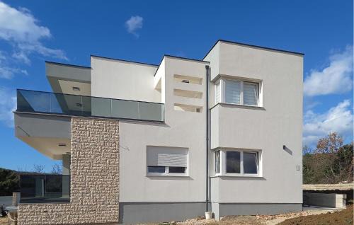 Posedarje House | 4 Bedroom Nice Home In Slivnica Donja