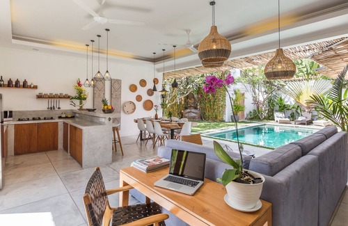 Sunset Road Villa | 4 Bedroom private Pool