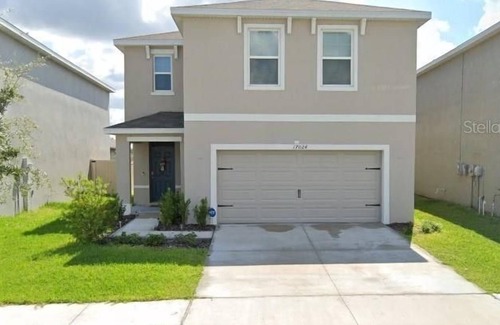 Wimauma Apartment | 4 Bedroom Single family 430741 by Houzlet