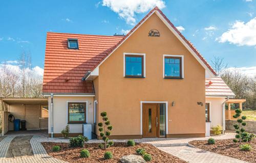 Jesendorf House | 4 Bedroom Stunning Home In Jesendorf