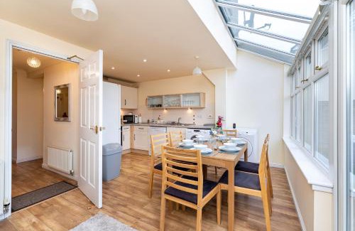Tillicoultry House | 4 Bedroom Townhouse in Stirling
