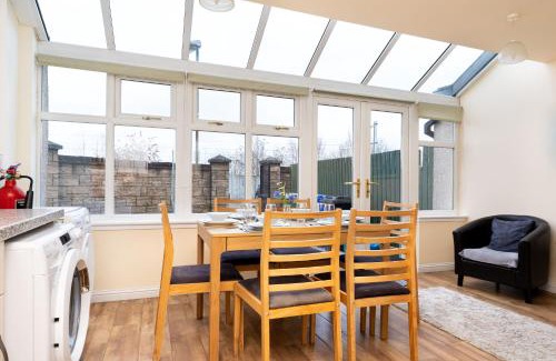 Tillicoultry House | 4 Bedroom Townhouse in Stirling