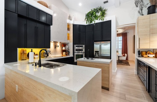 St. Cloud House | 4-bedroom Vacation house with pool in Kissimmee close to attractions.