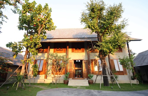 Hang Dong District Villa | 4 Bedroom Villa in Chiangmai with Pool.