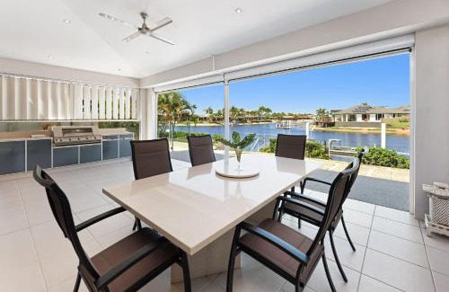 Mooloolaba House | 4 bedroom waterfront dream holiday home and small pet friendly