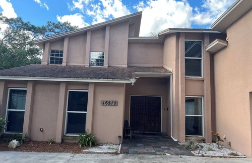 Greater Northdale House | 4 Bedrooms, 3 Bath, sleeps 8, Pool, Access to Lake, Kayaks, & Fishing