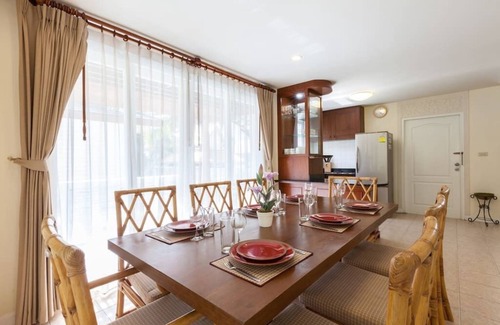 Cha-am Villa | 4 Bedrooms Beach Villa with 3 pools at Villa 21 Chaam Baan Talay Samran