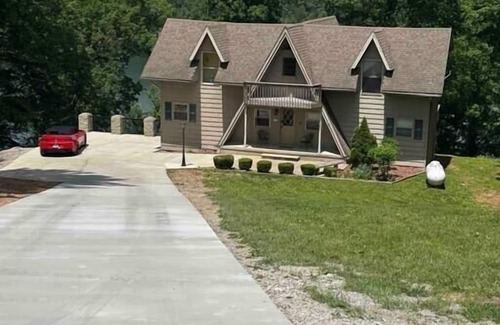 Sloans Valley House | 4 Bedrooms, Heated Private pool, hot tub, Game room, and Water Front View!