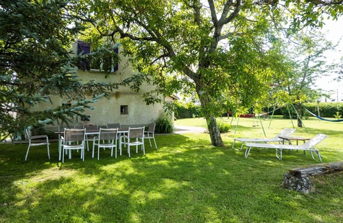 Rilly-sur-Loire House | 4 bedrooms sleeps 12 in large property with large wooded grounds in a quiet location