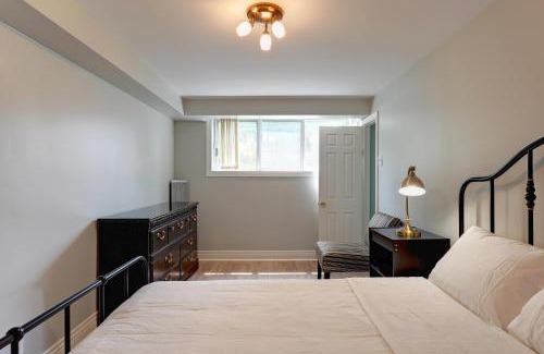 Laval-des-Rapides Villa | 4 Beds Entire House Wifi Parking