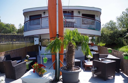 Leipziger Vorstadt Apartment | 4-berth cabin on a residential vessel