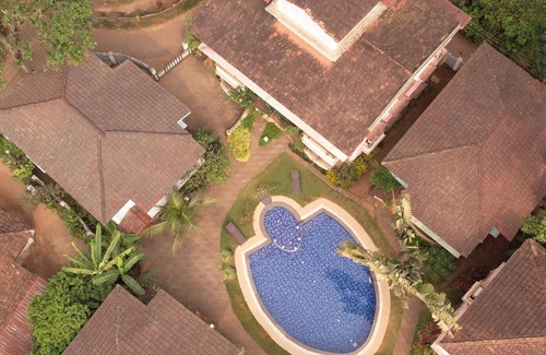 Nagoa Villa | 4 BHK Portuguese Villa with Pool