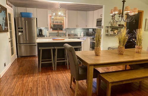 Lakeview Cottage | 4 BR 2 Bath, Indian Lake waterfront sunset cottage.
