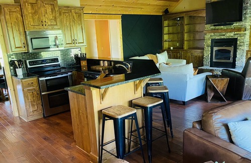 Wilburn House | 4 br, 2 Houses, Riverside, less than a mile from Cow Shoals.