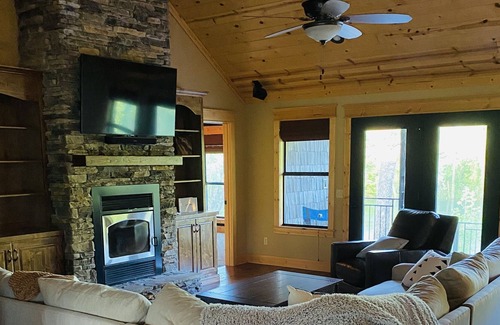 Wilburn House | 4 br, 2 Houses, Riverside, less than a mile from Cow Shoals.