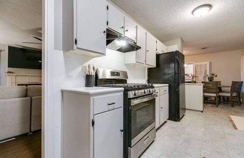 San Angelo House | 4 BR/3 BA - Turf Backyard - New!