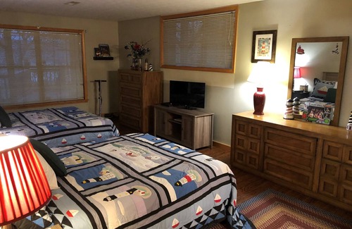 Clarkson House | 4 BR 3 Bath serene house on lake Nolin with dock, with wood burning fireplace