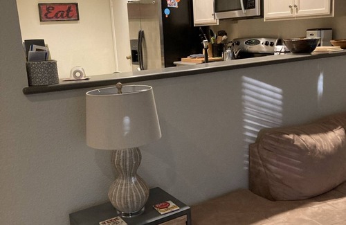 Lakeway Condo | 4 br 4ba Lake Travis, Austin, Lakeway and the Hills area condo available.