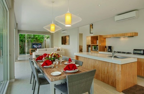 Berawa Villa | 4 BR Modern Pool Villa in Canggu, Staff
