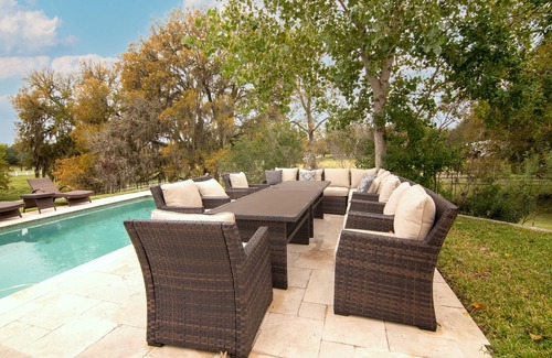 Rosenberg Villa | 4 BR Villa w/Heated Pool & Spa , Sauna,Turkish Hammam BBQ and Huge Backyard