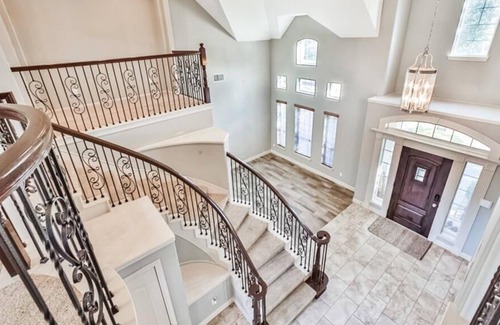Katy Villa | 4 BR Villa w Heated pool ,Patio with Firepit , Jetted-tub,Backyard