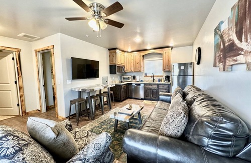 Moab South Valley House | #4 Close to Hiking Trails, Dog Friendly