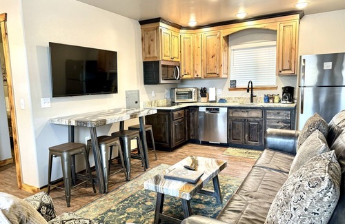 Moab South Valley House | #4 Close to Hiking Trails, Dog Friendly