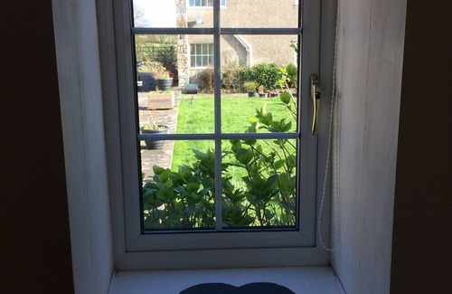 Malltraeth Cottage | 4 Glantraeth Farm. Pet friendly cottage, ideal base to explore Anglesey.