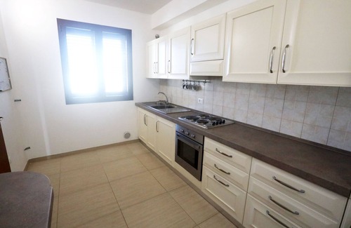 Casarano House | 4 Guests - Sea Breeze Stay with Valley Views