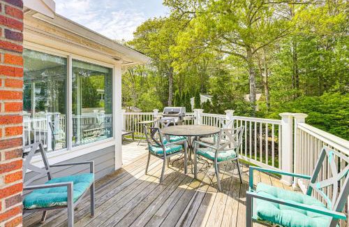 Mashpee Neck House | 4 Mi to Beach Cape Cod Retreat in Mashpee!