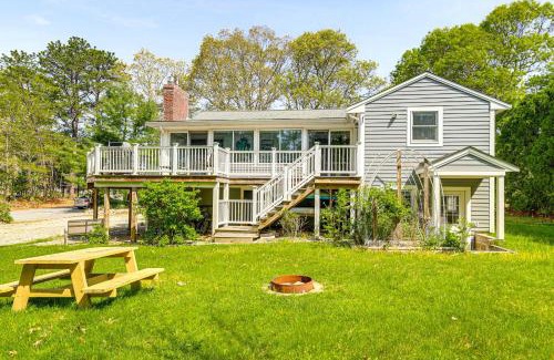 Mashpee Neck House | 4 Mi to Beach Cape Cod Retreat in Mashpee!