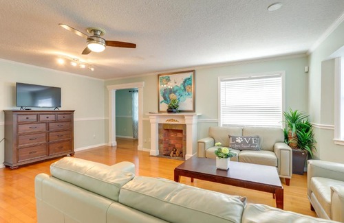 Largo House | 4 Mi to Beaches Alluring Largo Hideaway!
