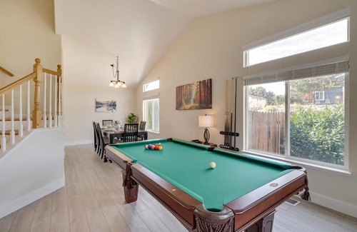 Northwest Reno House | 4 Mi to Downtown Reno Spacious Family Retreat!