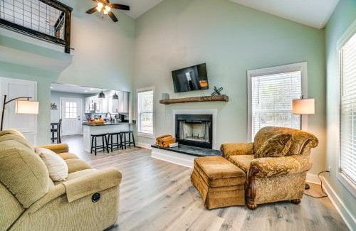 Cadiz House | 4 Mi to Lake Barkley Pet-Friendly Home with Hot Tub