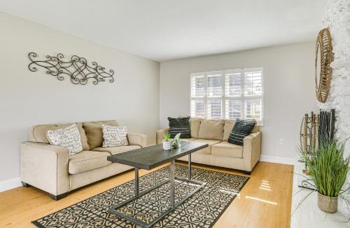 Villas House | 4 Mi to Lakes Park Family Home in Fort Myers!