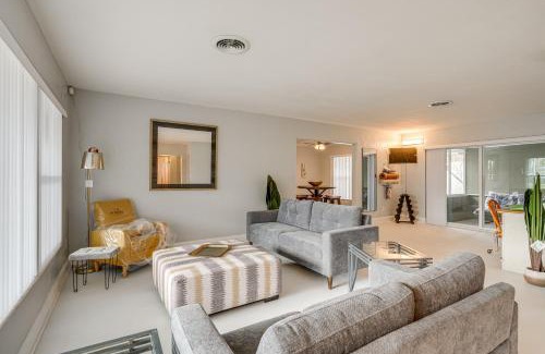 Winter Haven House | 4 Mi to Legoland Poolside Paradise!