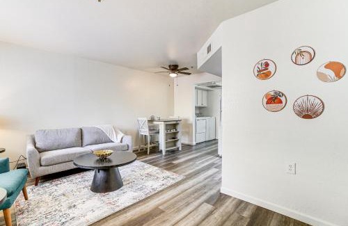 Surprise Apartment | 4 Mi to Surprise Stadium Condo with Pool!