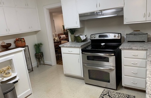 Tuscaloosa House | 4 miles from Bryant Denny Stadium